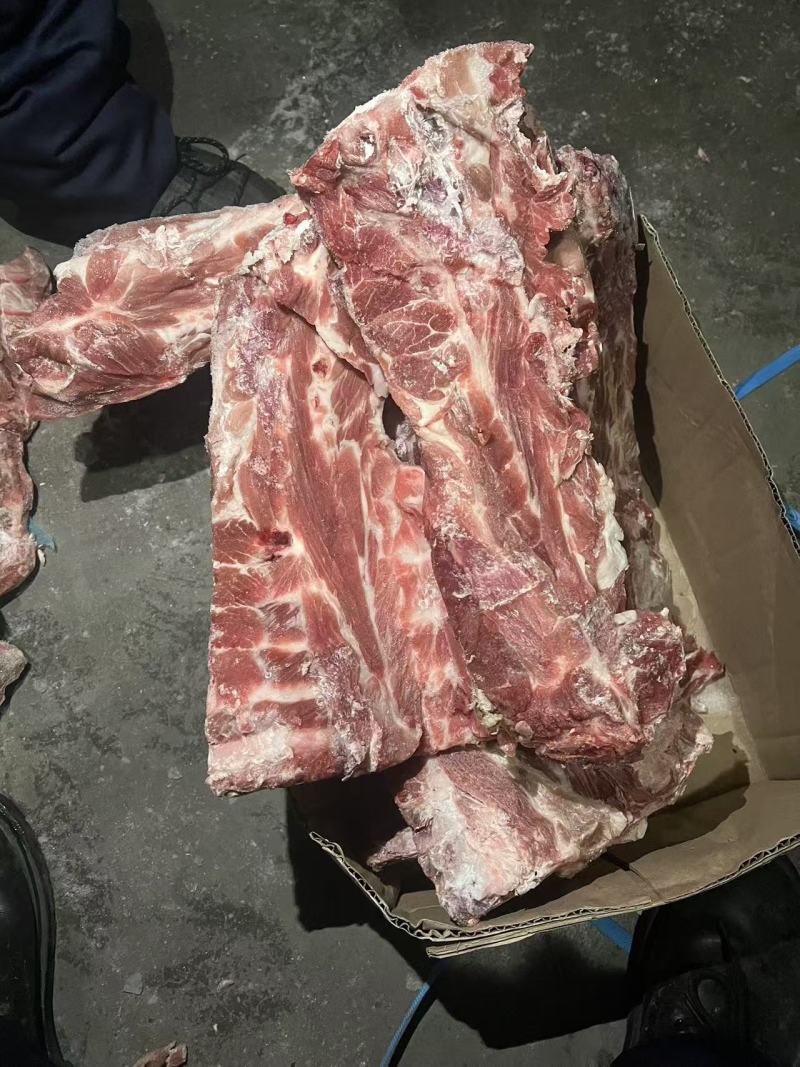 3001胫骨箱装10公斤一箱在9片左右带肉率高