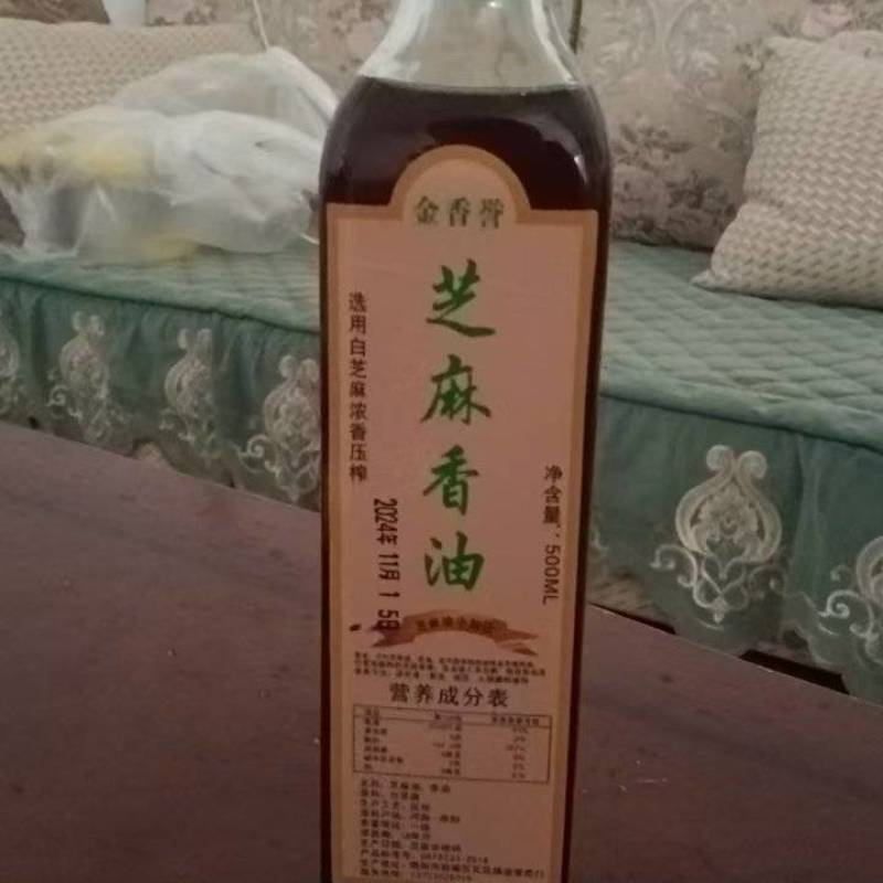 本地白芝麻香油厂家一手货源保质保量供货批发零售