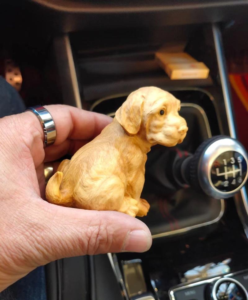 黄杨木雕金毛犬生肖狗工艺品动物摆件实木家居装饰品可爱把玩