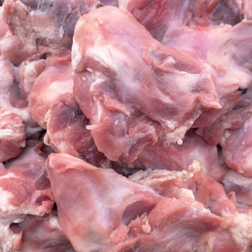 牛碎肉，纯干无水，块大，最小块3两以上，大的六七两