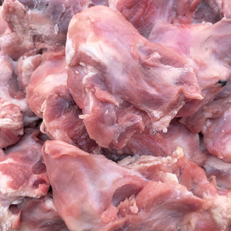 牛碎肉，纯干无水，块大，最小块3两以上，大的六七两