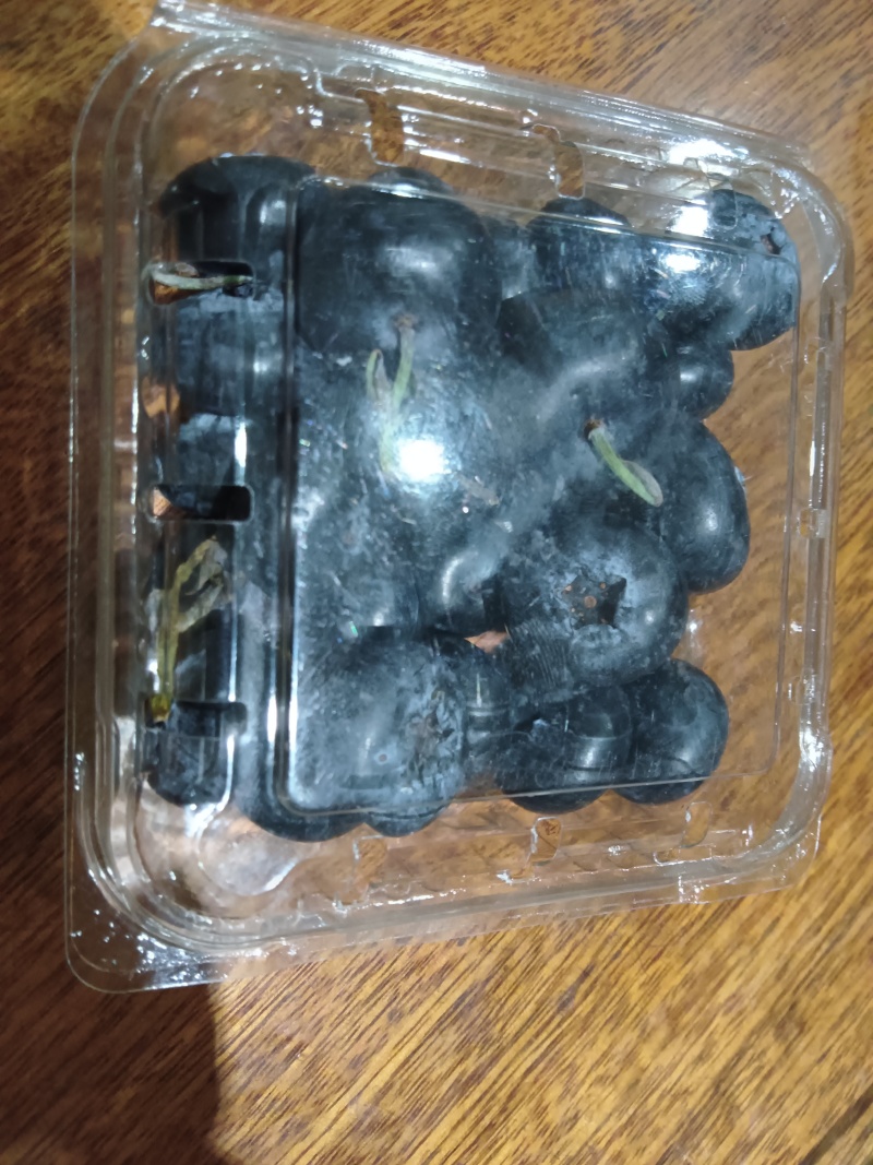 蓝莓大果中果小果都有
