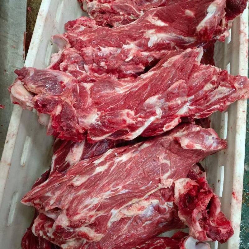 国产多肉牛脖骨一分钱一分货，包你物有所值。