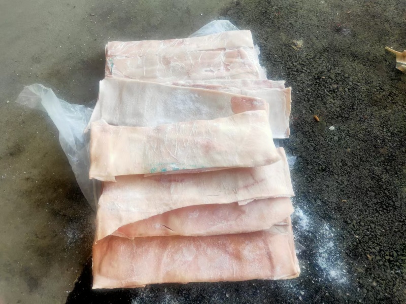 脊皮大量批发肥猪脊皮，工厂直发，量大来谈