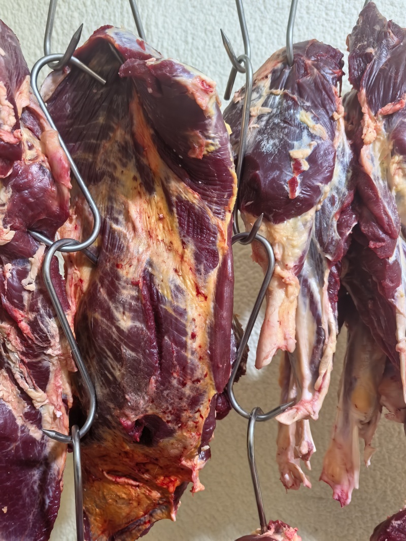 厂家直销，大量批发鲜牛肉，无中间商。