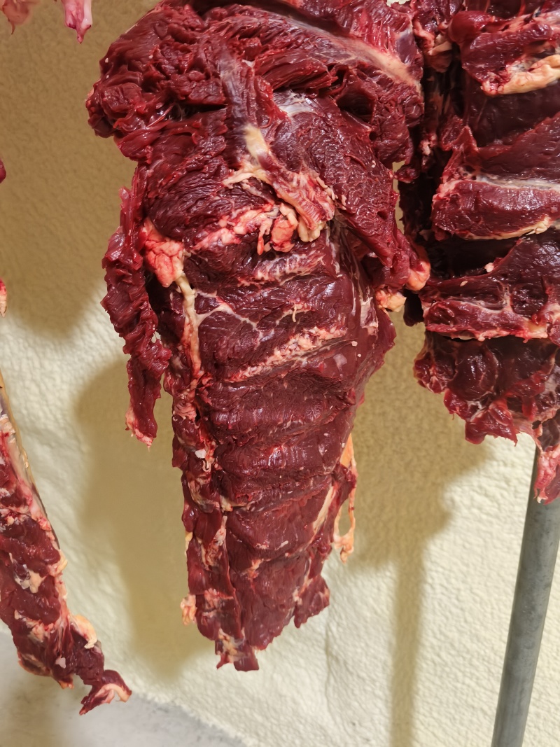 厂家直销，大量批发鲜牛肉，无中间商。