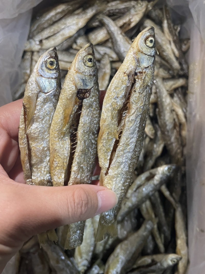 鱼干油炸小鱼干无盐鱼干刁子鱼白条鱼餐条鱼干