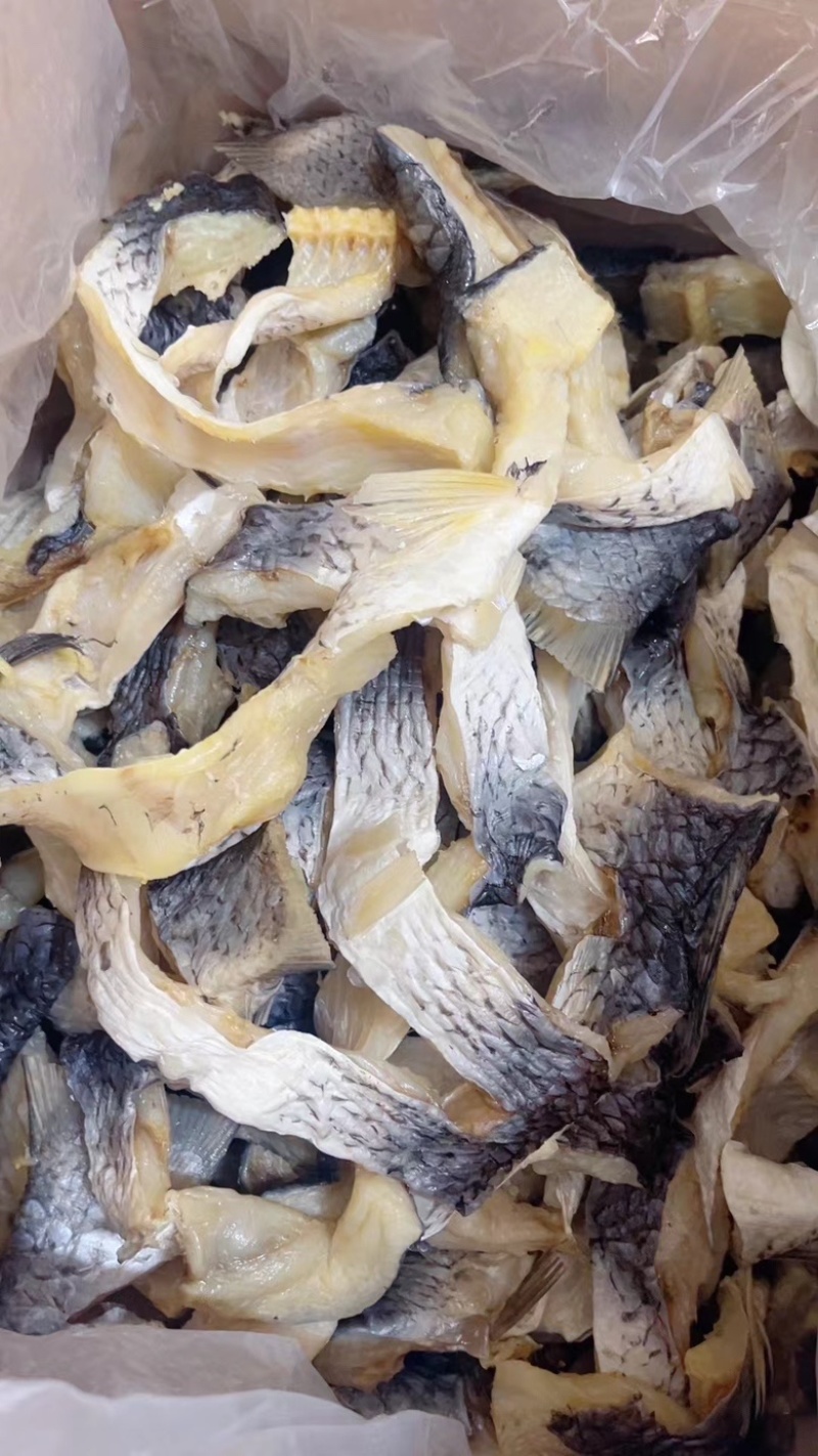 风干草鱼条腊鱼干草鱼条鱼干皖鱼干地摊电实体