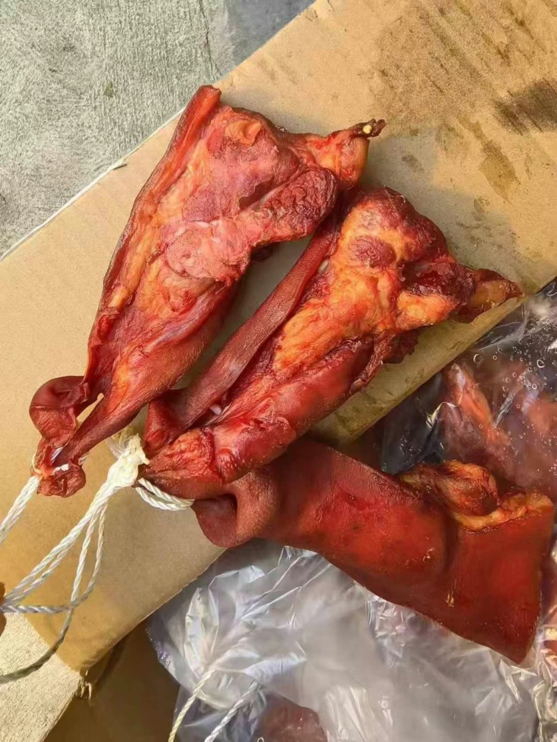 烟熏腊味拱嘴卤拱嘴烟熏猪拱嘴凉菜卤菜店地摊拱嘴批发