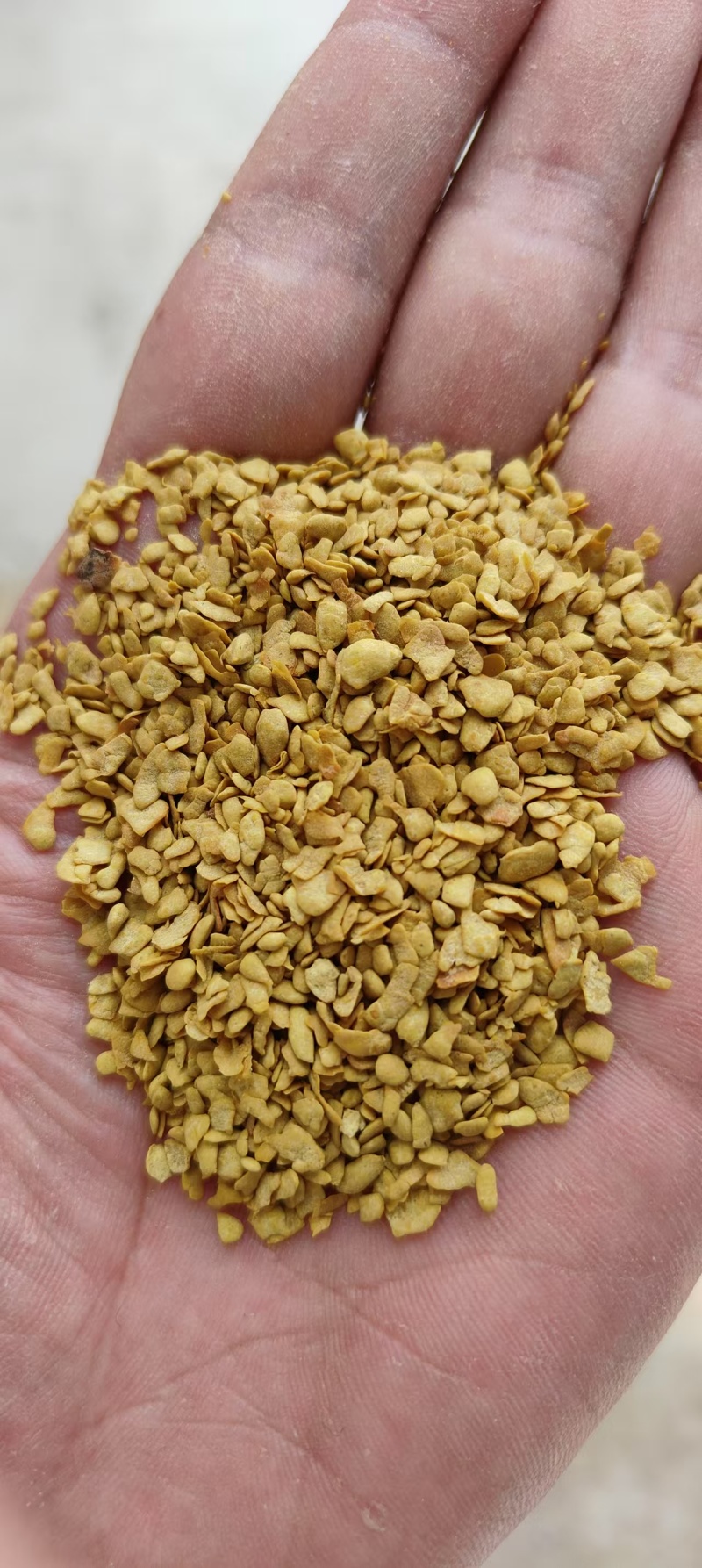 处理豆粕，1300元一吨，