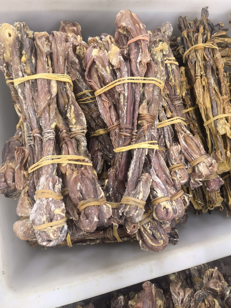 海狗鞭新货关书药业批发各种中药材规格齐全质量保证