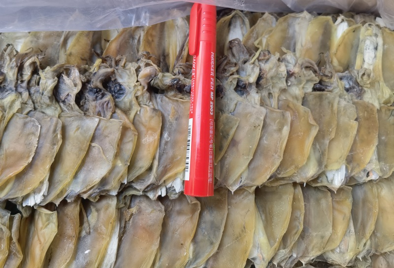 淡干墨鱼A22，40头一斤，足斤足两，产地直销，一手货源