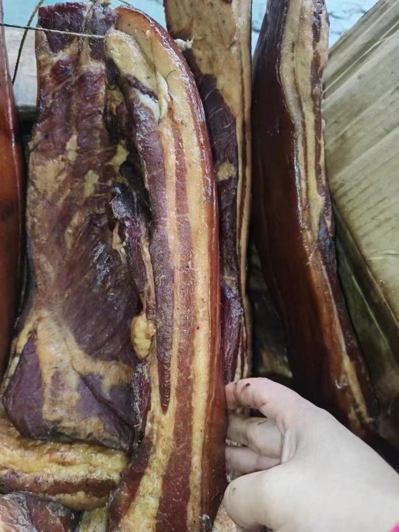 烟熏腊肉青猪三线肉五花腊肉