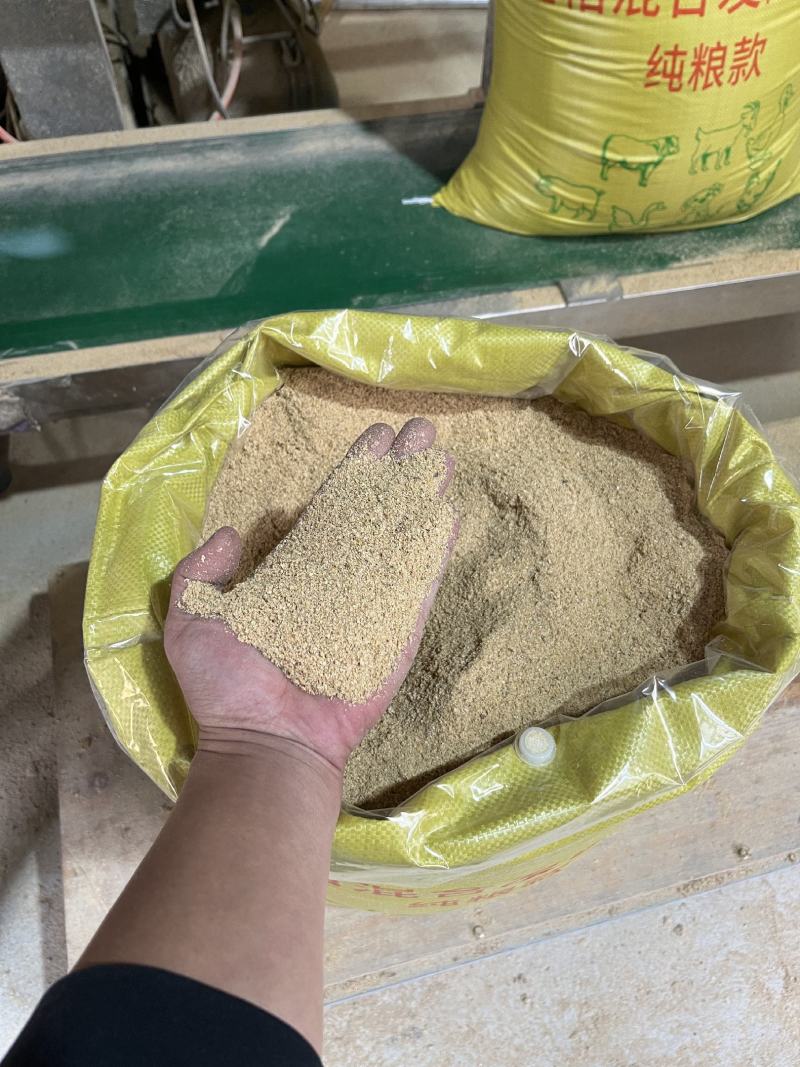 豆粕混合发酵饲料可代替全价料直接喂养