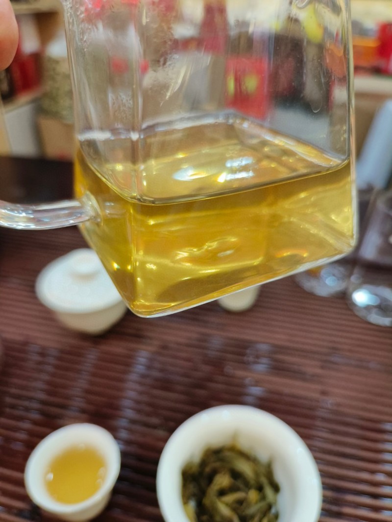 1斤冰岛纯料生普洱茶生茶饼茶叶普洱生茶生普