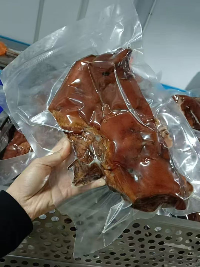 【卤味】酱香猪头