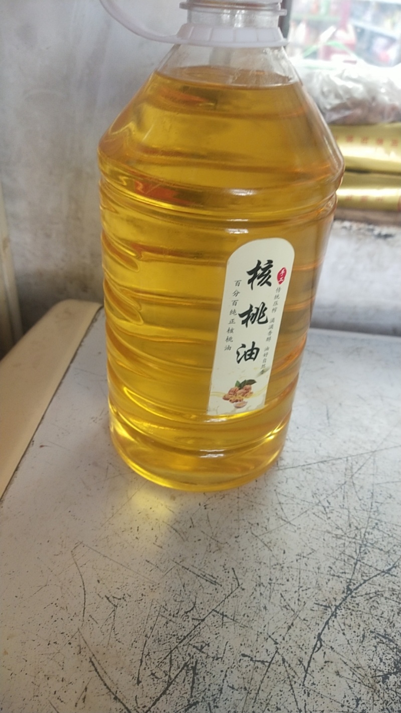 精品核桃油自产自销品质保障口感好价格实惠欢迎老板联系