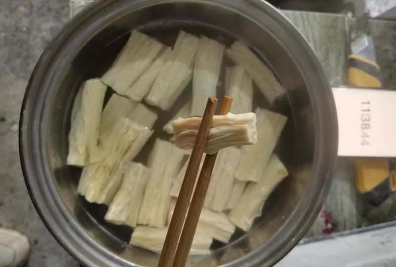 【推荐】黄豆腐竹、针对卤菜店调制新品、货源充足、厂家直供