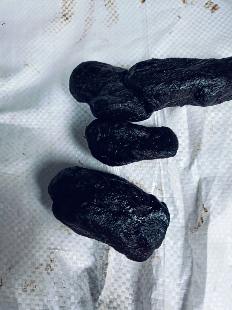 制黄精，九蒸九晒古法炮制精选大个，8~9个一公斤个个精选