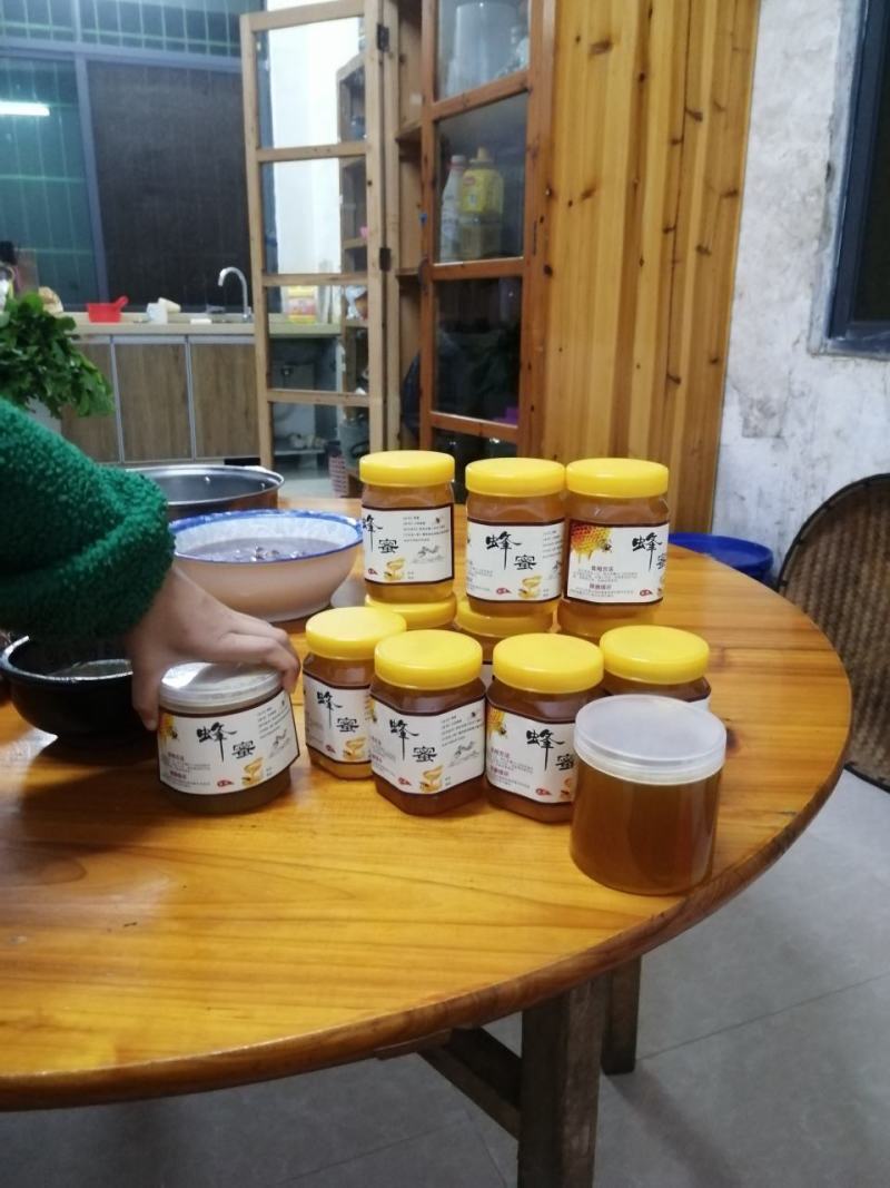 广西高山百花蜂蜜