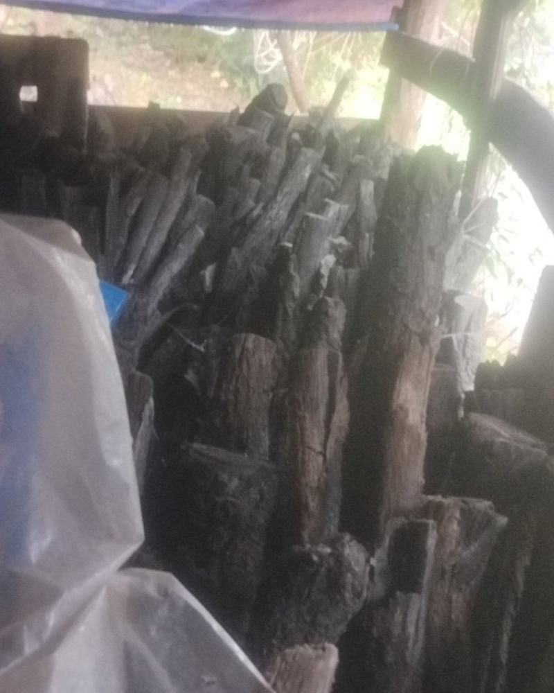 土窑烧木炭批发，青冈炭***********