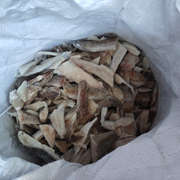 鳕鱼带皮碎肉明太鱼带皮肉袋子装的包含运费价咨询为实