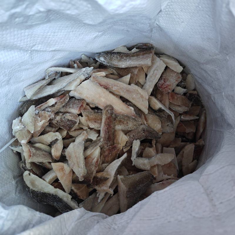 鳕鱼带皮碎肉明太鱼带皮肉袋子装的包含运费价咨询为实