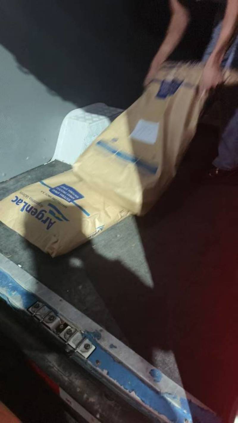 ***阿根廷乳清粉脱盐乳清粉，适合食品加工，饲料加工用