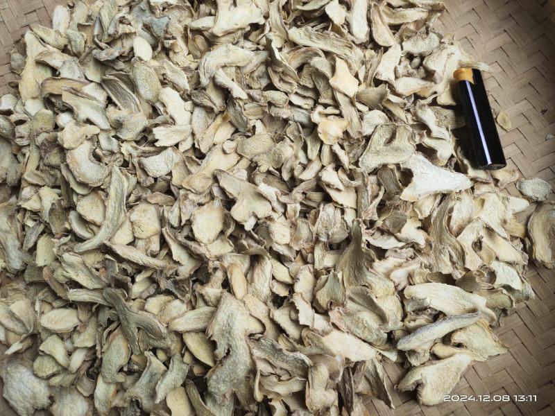新货-云南罗平县板桥小黄姜-无硫姜片货源充足可长期供应