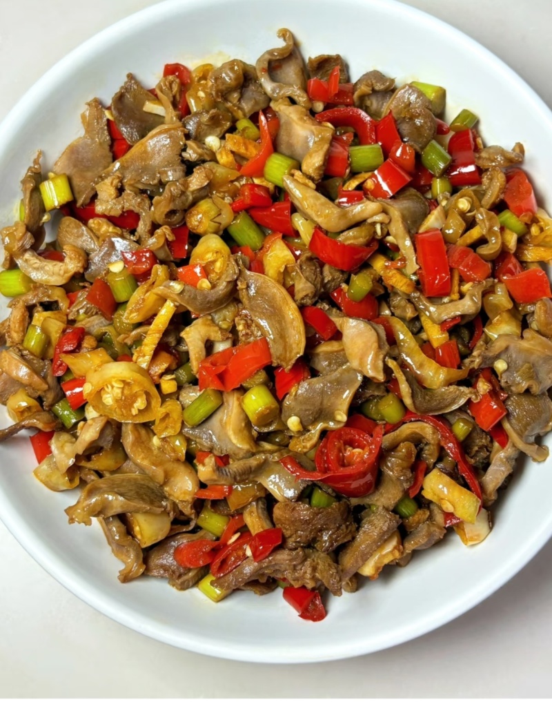 小炒鸡杂鸡心鸡胗鸡肠
