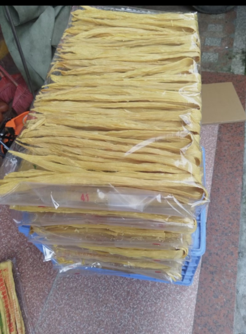 黄豆精钻制作腐竹追求品质以诚信为本