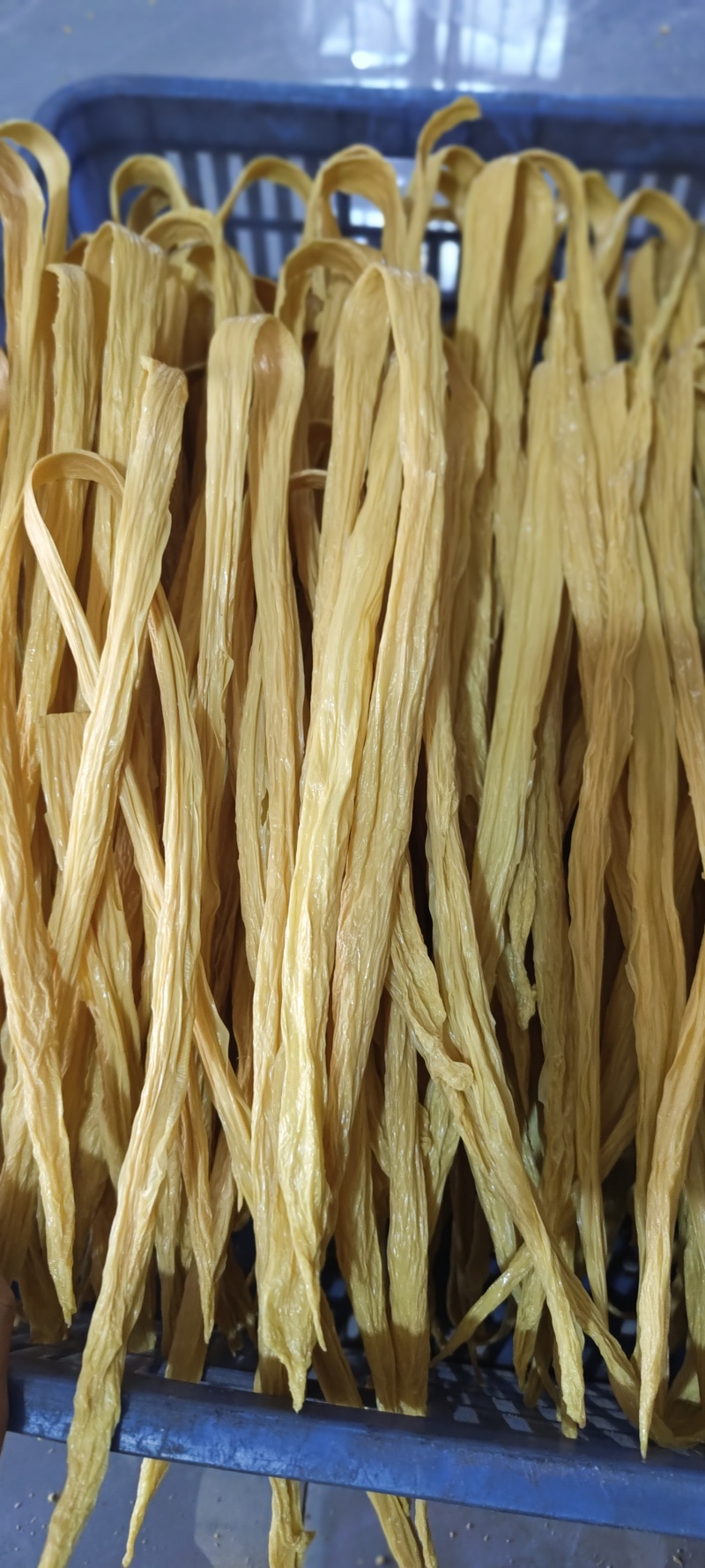 黄豆精钻制作腐竹追求品质以诚信为本