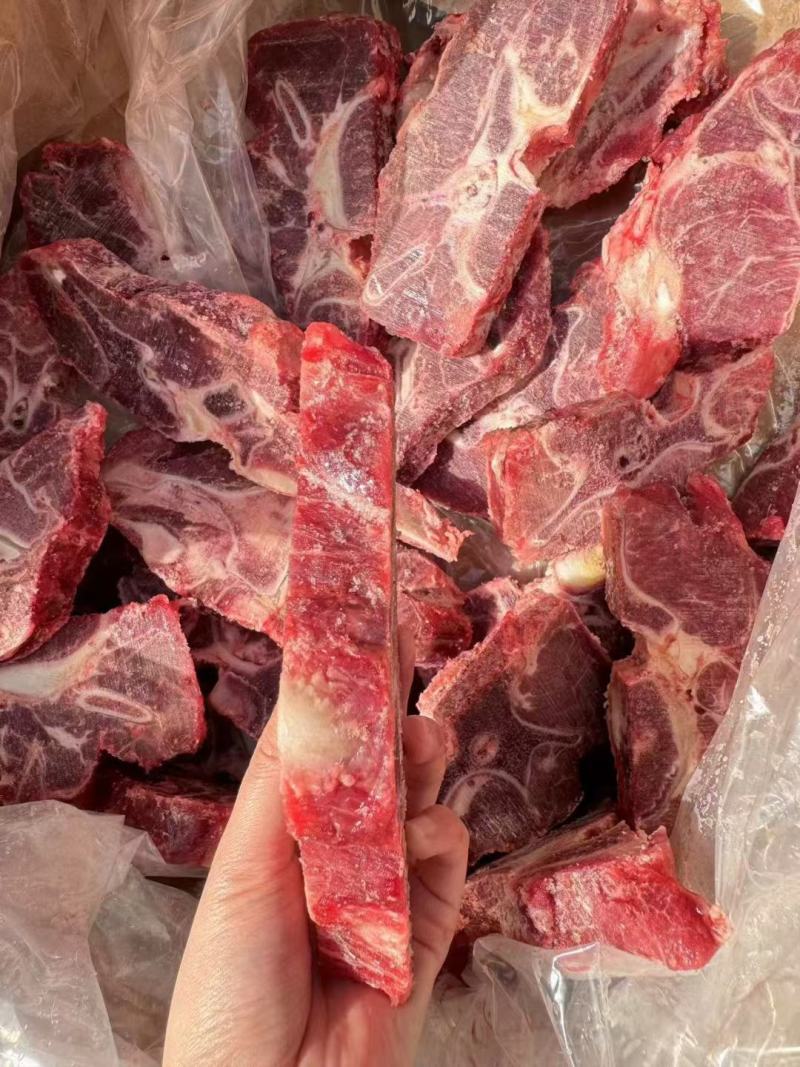 满肉牛脖骨