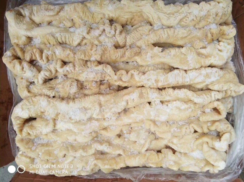 8成熟大肠，清水煮的，处理干净，没有断肠没有花肠