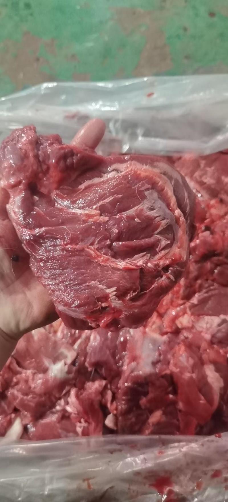 【牛小脸肉】冻牛头缓化剔下来的二次加工产品，一块半斤左右