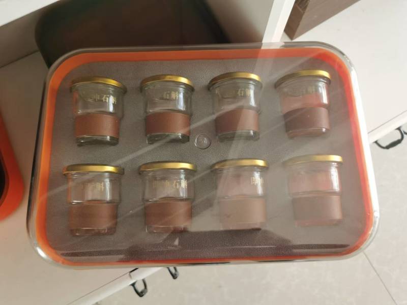 霍山即冲石斛