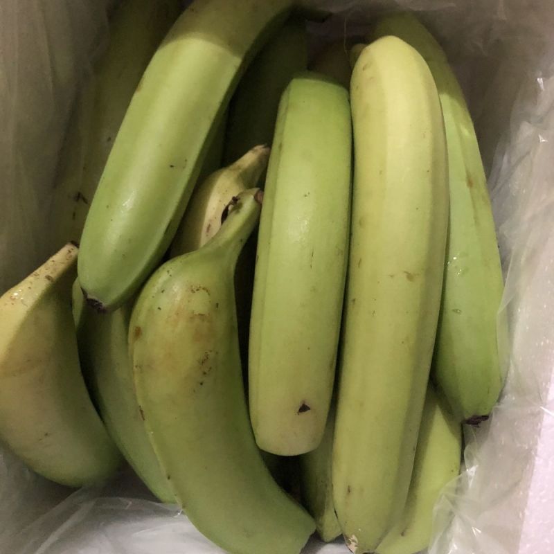 广西单个大果香蕉批发高山特产新鲜青皮当季包邮孕妇特价自然整箱