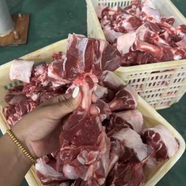 一手货源，羊棒骨，保证个个这样价格便宜