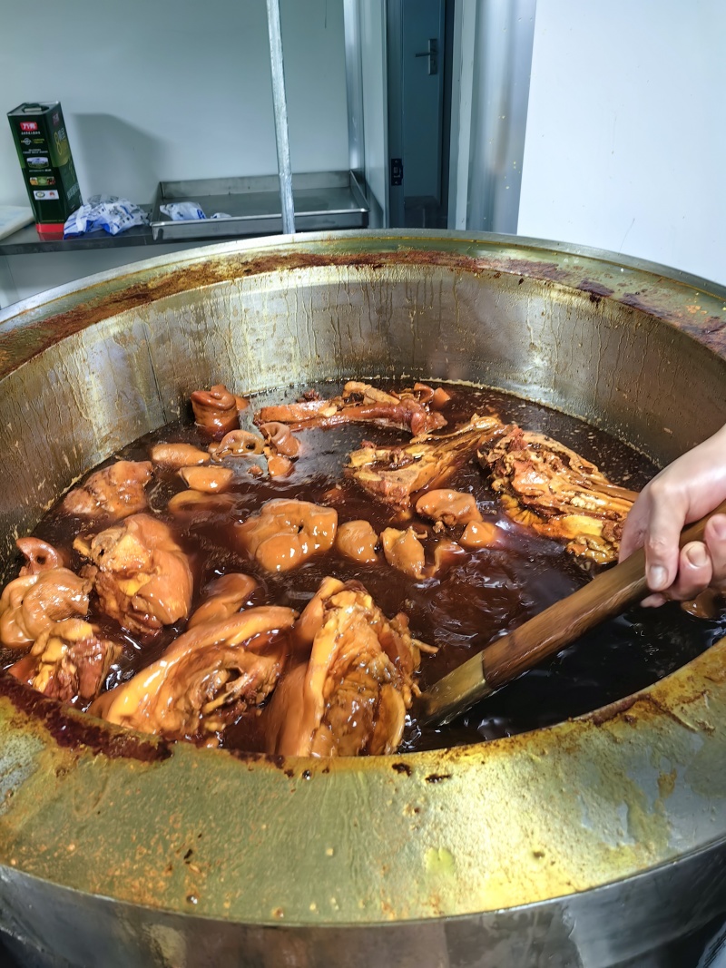 全熟猪头肉。国产鲜货高品质。开袋即食。一件可发。量大价优