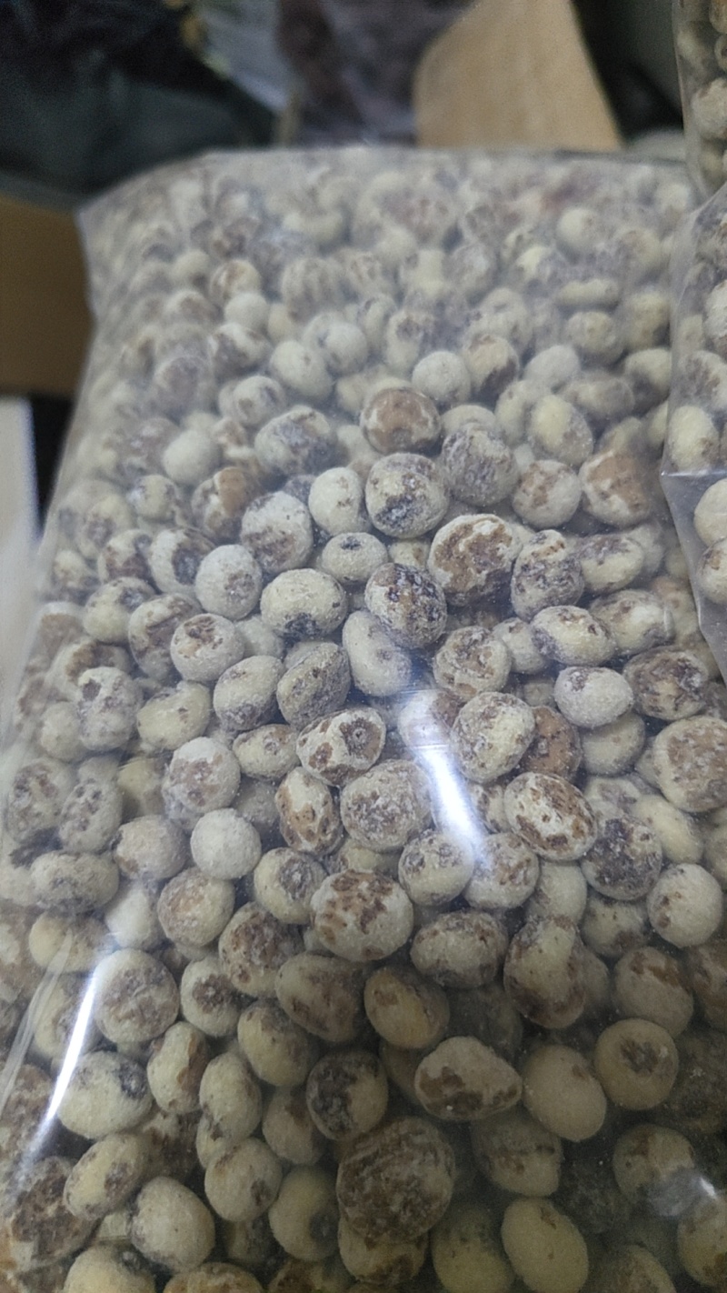 新疆脱皮油砂豆虎坚果