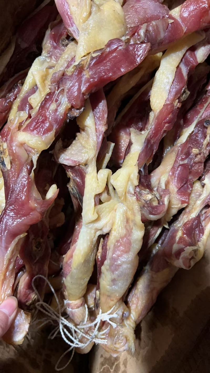 腊鸡条鸡腿条风干鸡肉地摊鸡肉展会鸡肉风吹鸡肉
