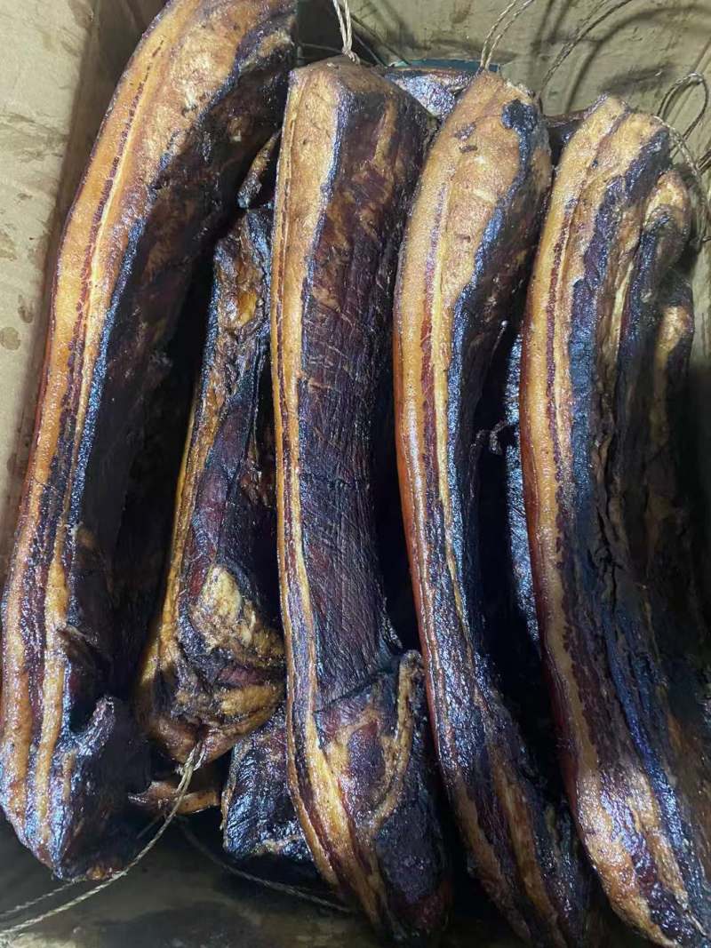 腊肉烟熏五花肉青猪五花肉现货供应