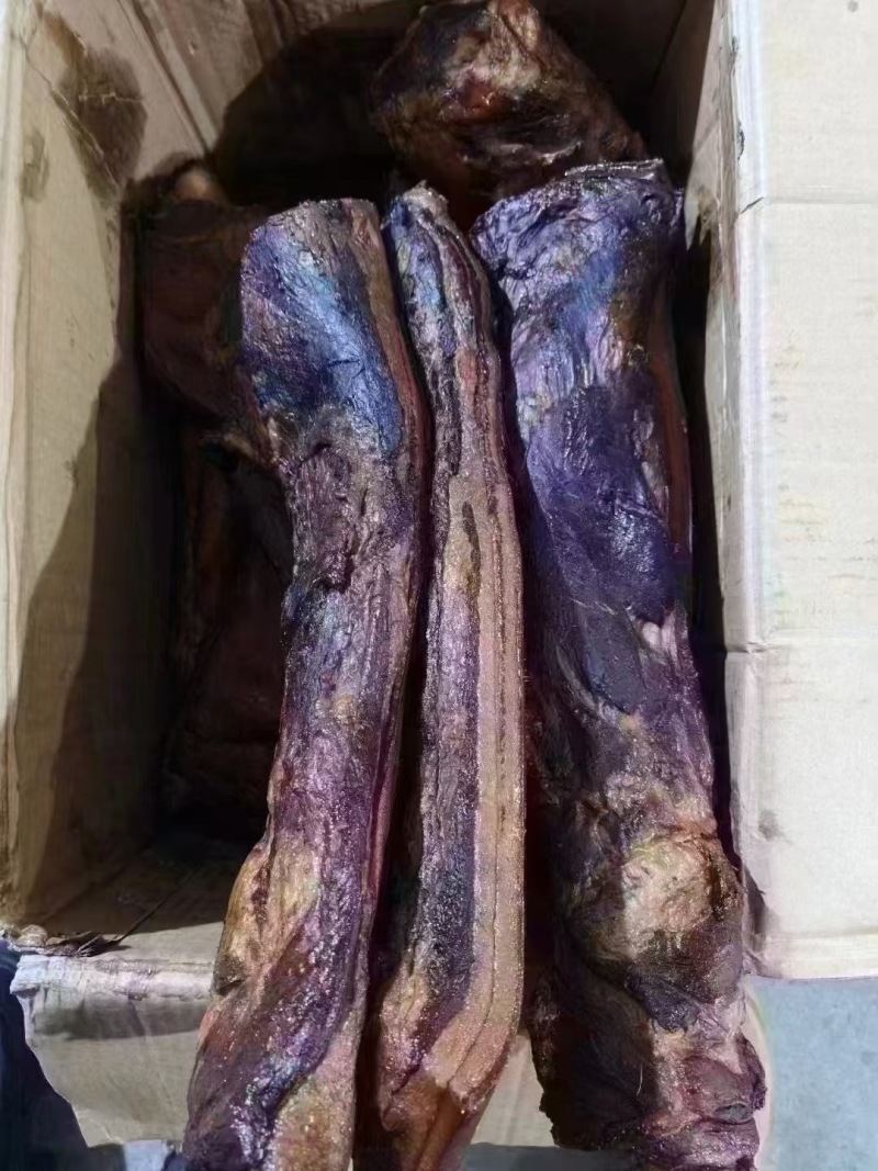 三线肉三线腊肉烟熏腊肉地摊腊肉地摊展销会**
