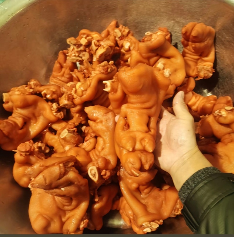 卤猪蹄，五香猪蹄酱香猪蹄熟食卤味真空包装一手货源厂家直销