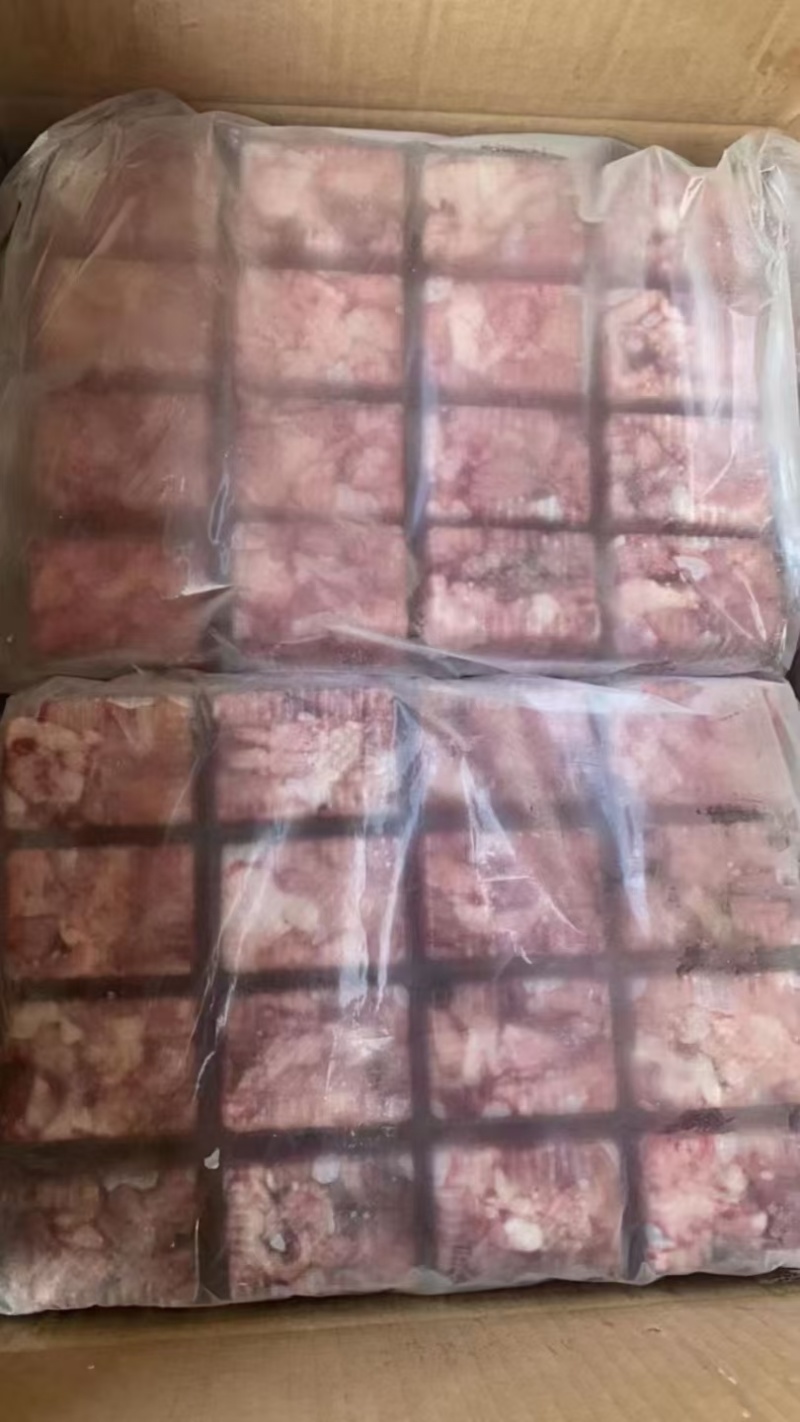 精品对脑。羊脑，汤锅专用，每天新鲜加工。