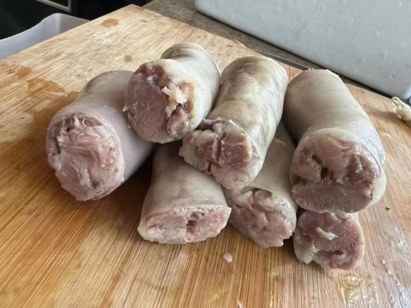 羊肠灌肉，纯羊肉，味道纯正，厂家直销。。