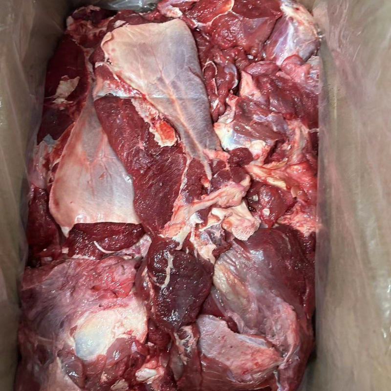 纯干牛肉，货源充足，全国发货，手续齐全，需要的老板联系。