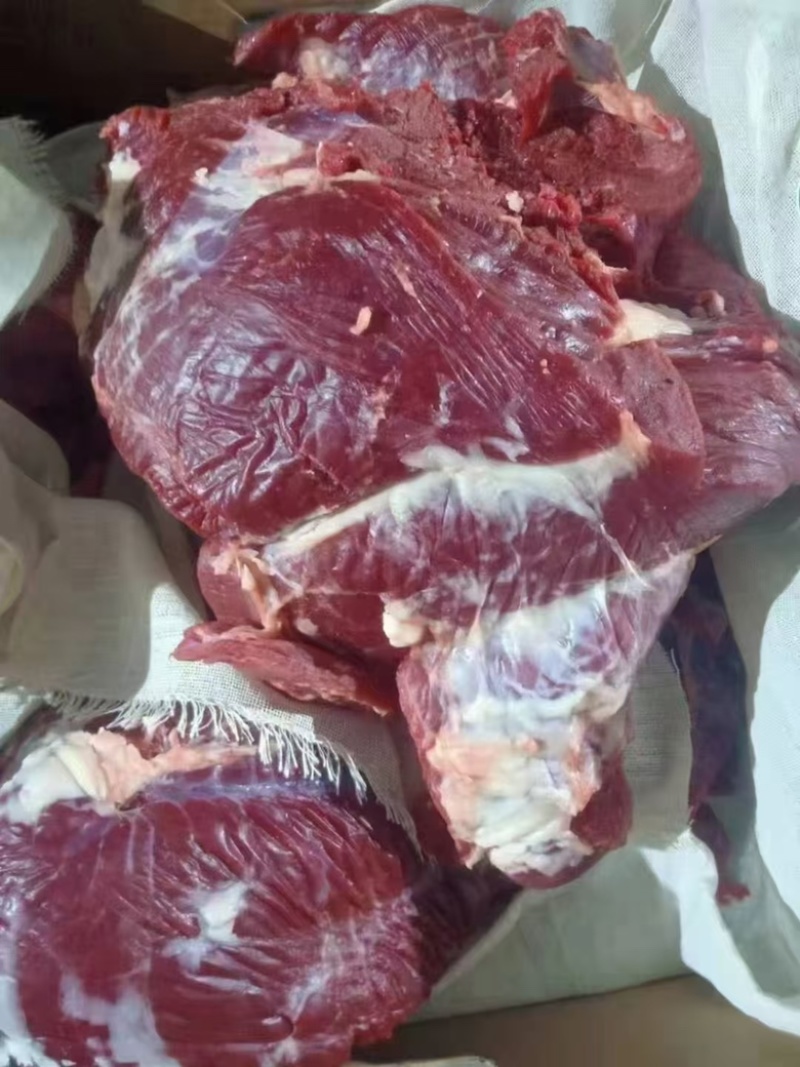 纯干牛肉不打水，价美物廉，肉色纯正源头厂家