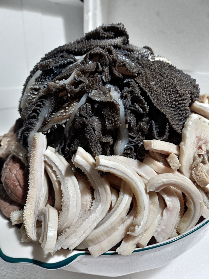 牛杂成分牛百叶牛肚大肠小肠伞肚碗口牛心牛肺一斤一袋