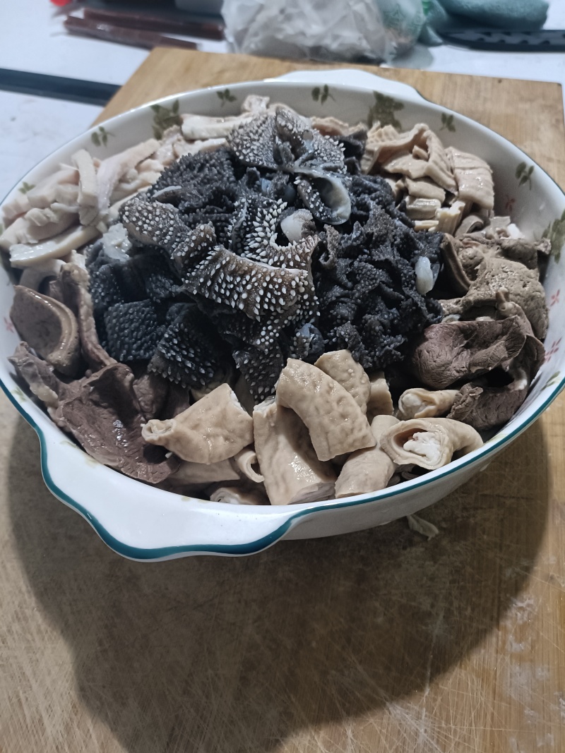 牛杂成分牛百叶牛肚大肠小肠伞肚碗口牛心牛肺一斤一袋